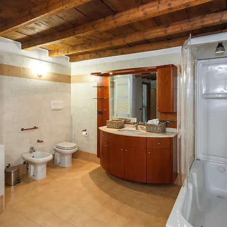 Apartament Con Travi A Vista Bergamo