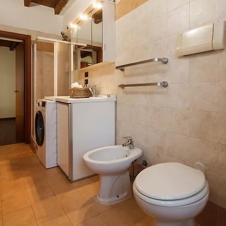 Apartament Con Travi A Vista *